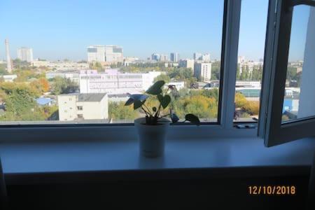 Smart-House Smart Kvartira S Kukhnei Vozle Metro. Kiev Exterior foto